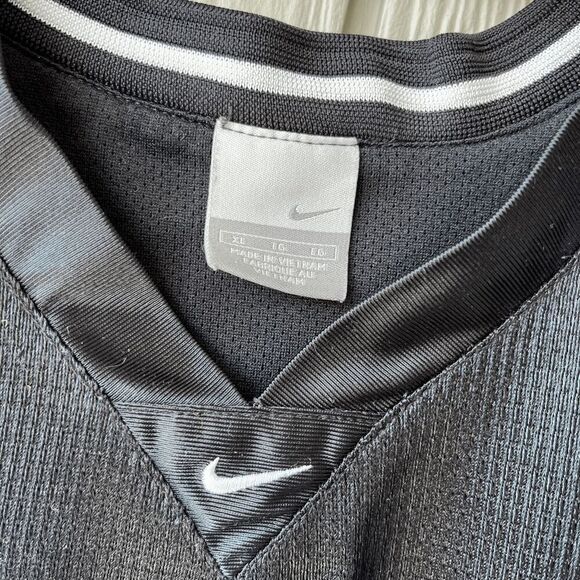 Vintage 2000s Nike Tank Top Black Jersey Center Swoosh Silver Tag Men's XL - Picture 2 of 5